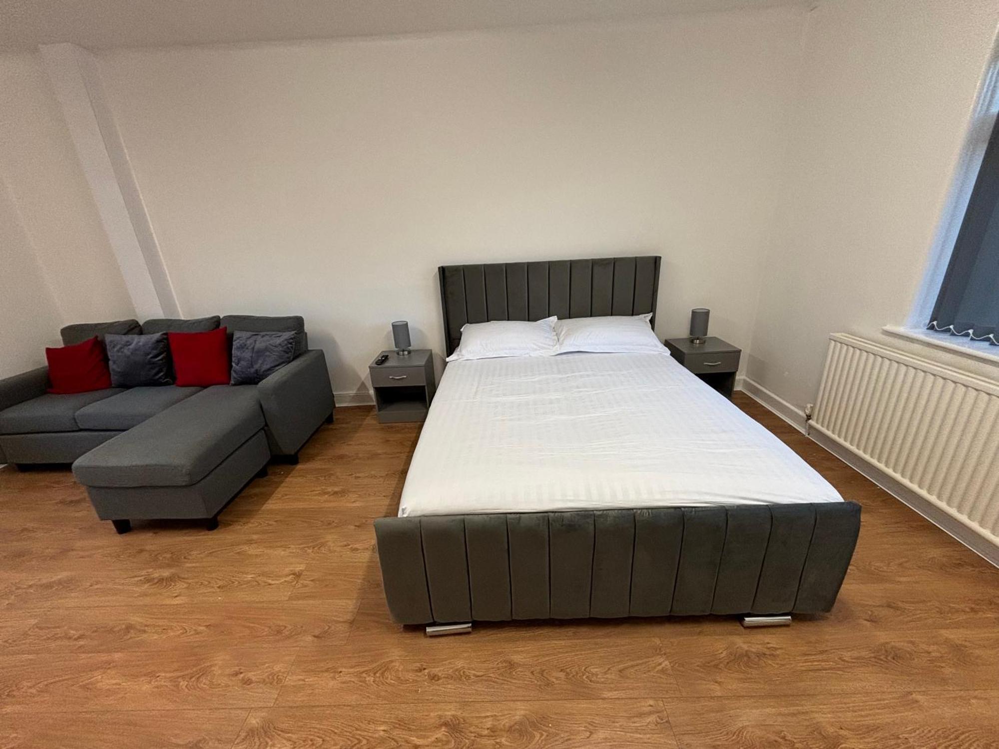Del Apartment Warrington