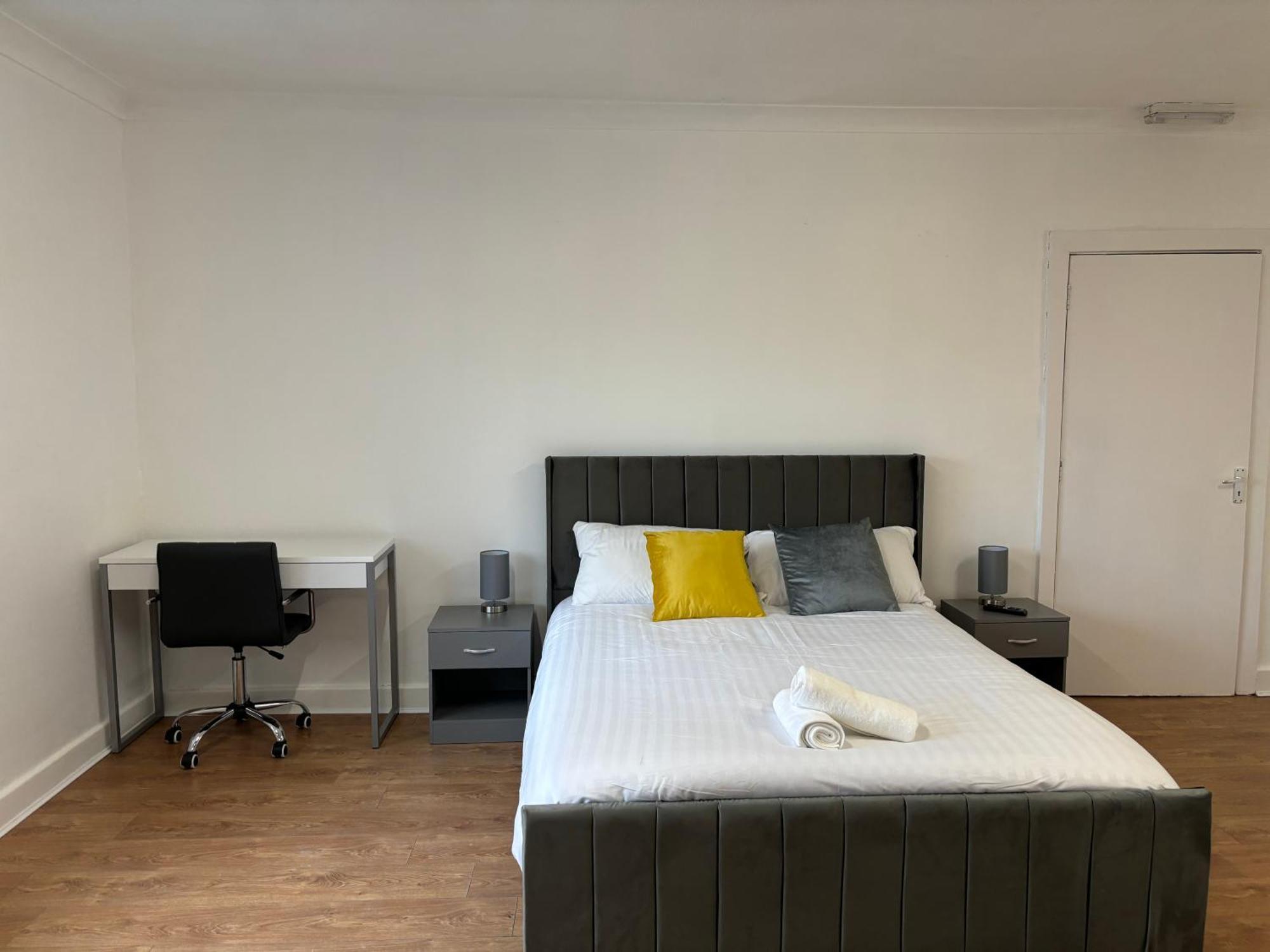 Del Apartment Warrington