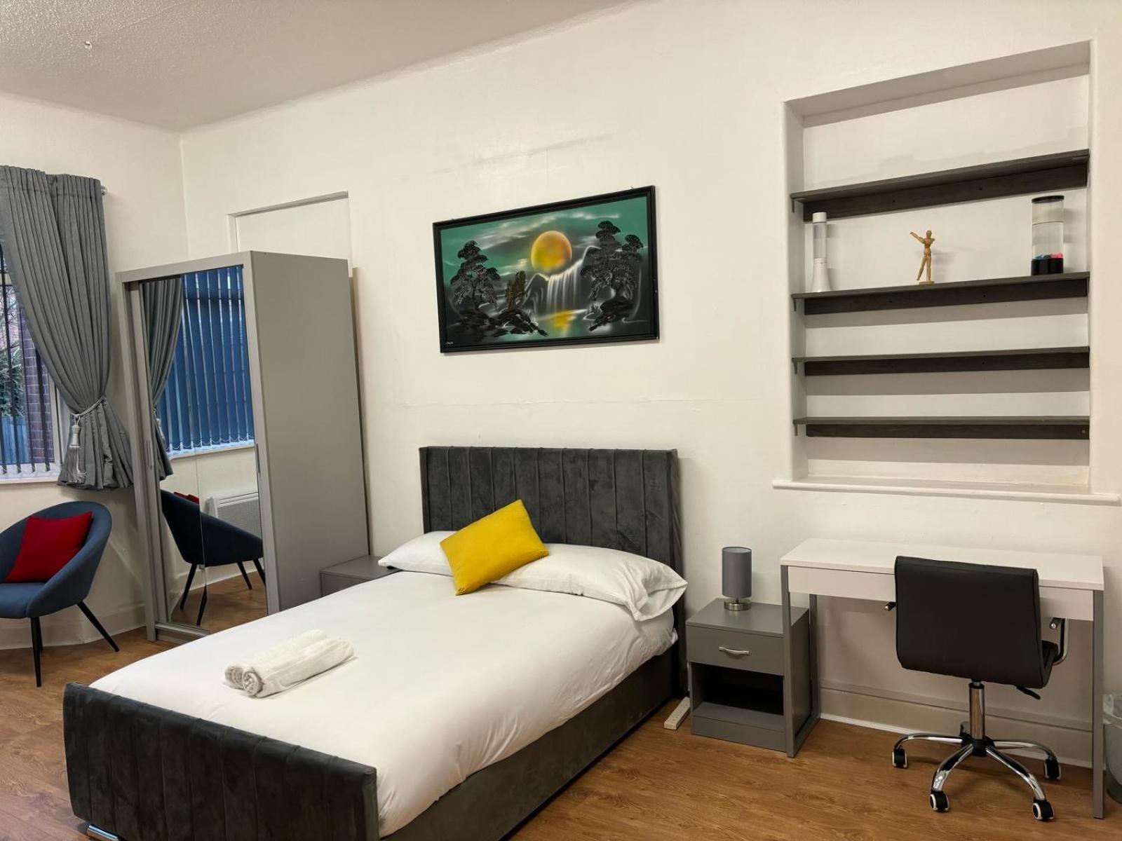 Del Apartment Warrington